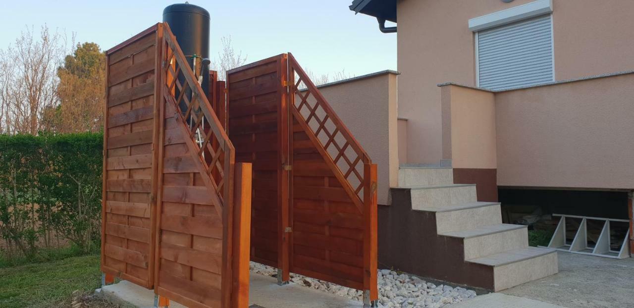 Holiday Home Begonja Privlaka  Exterior photo